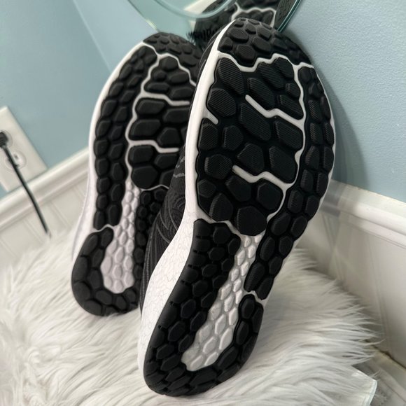 New Balance Men's 11 2E WIDE Fresh Foam X Vongo V5 Running Shoe Black - Picture 9 of 15